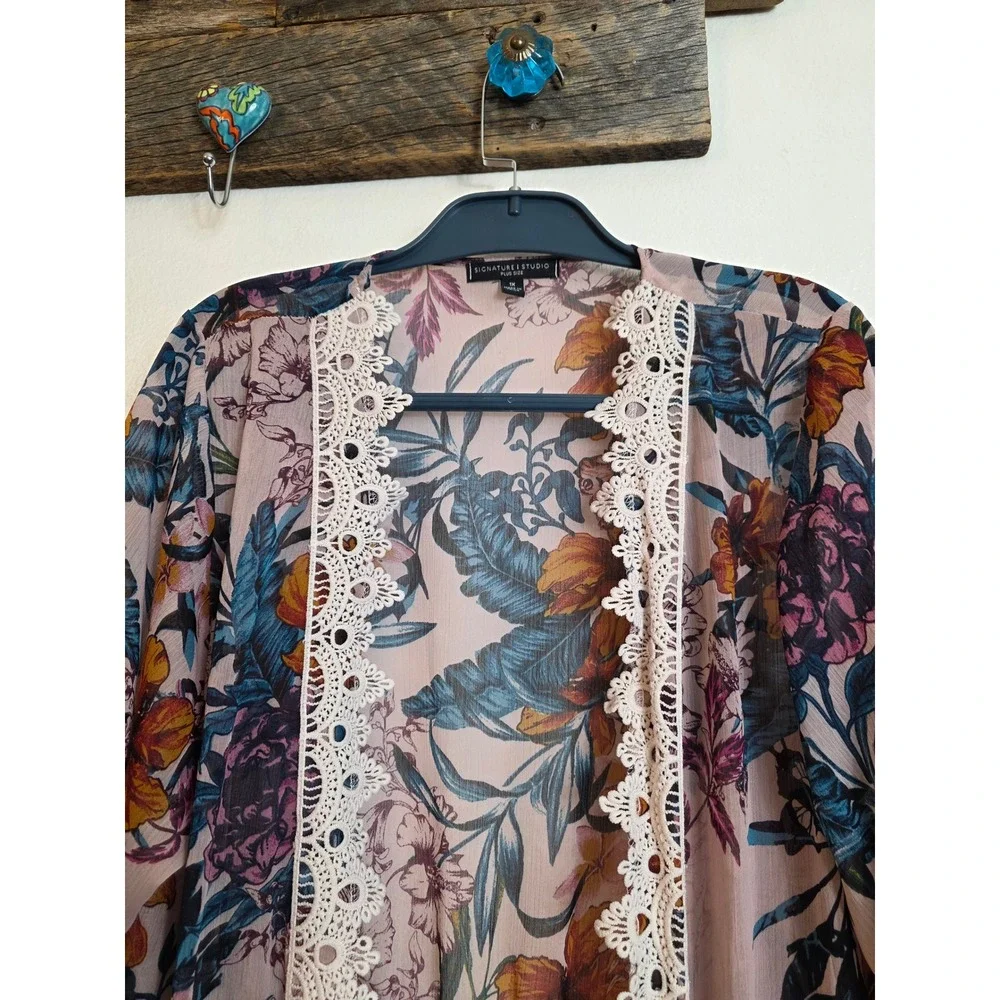 Signature Studio Plus Size 1X Floral Stripe Kimono Crochet Trim Cardigan - Picture 6 of 13